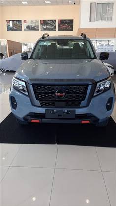 NISSAN FRONTIER 2.3 16V TURBO DIESEL PRO4X CD 4X4 AUTOMÁTICO